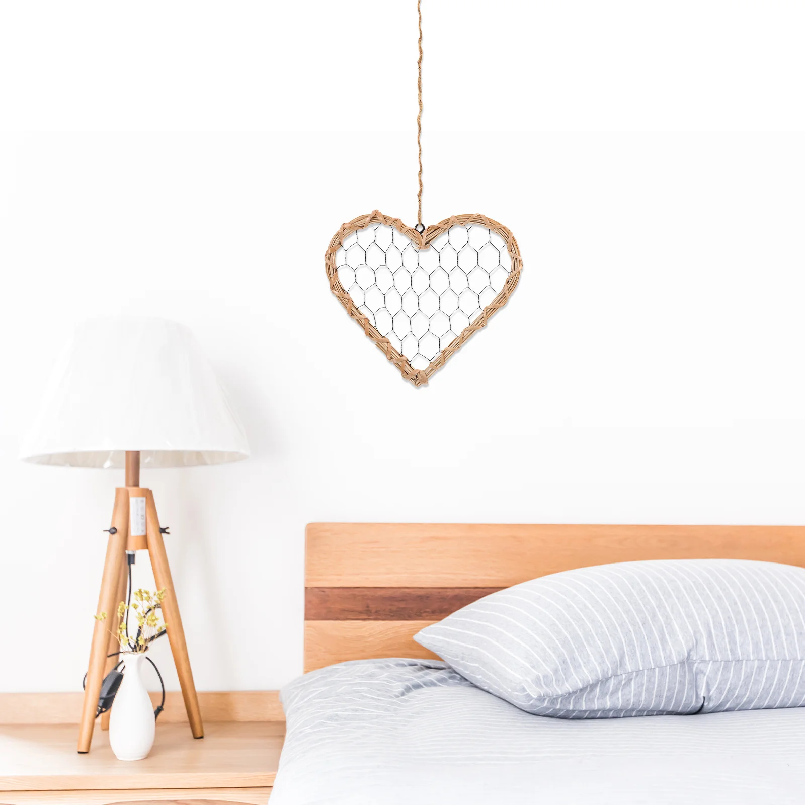 

1Set Heart-Shaped Willow Woven Garland Picture Frame Retro Hanging Photo Display Holder Vintage Wreath Home Decoration