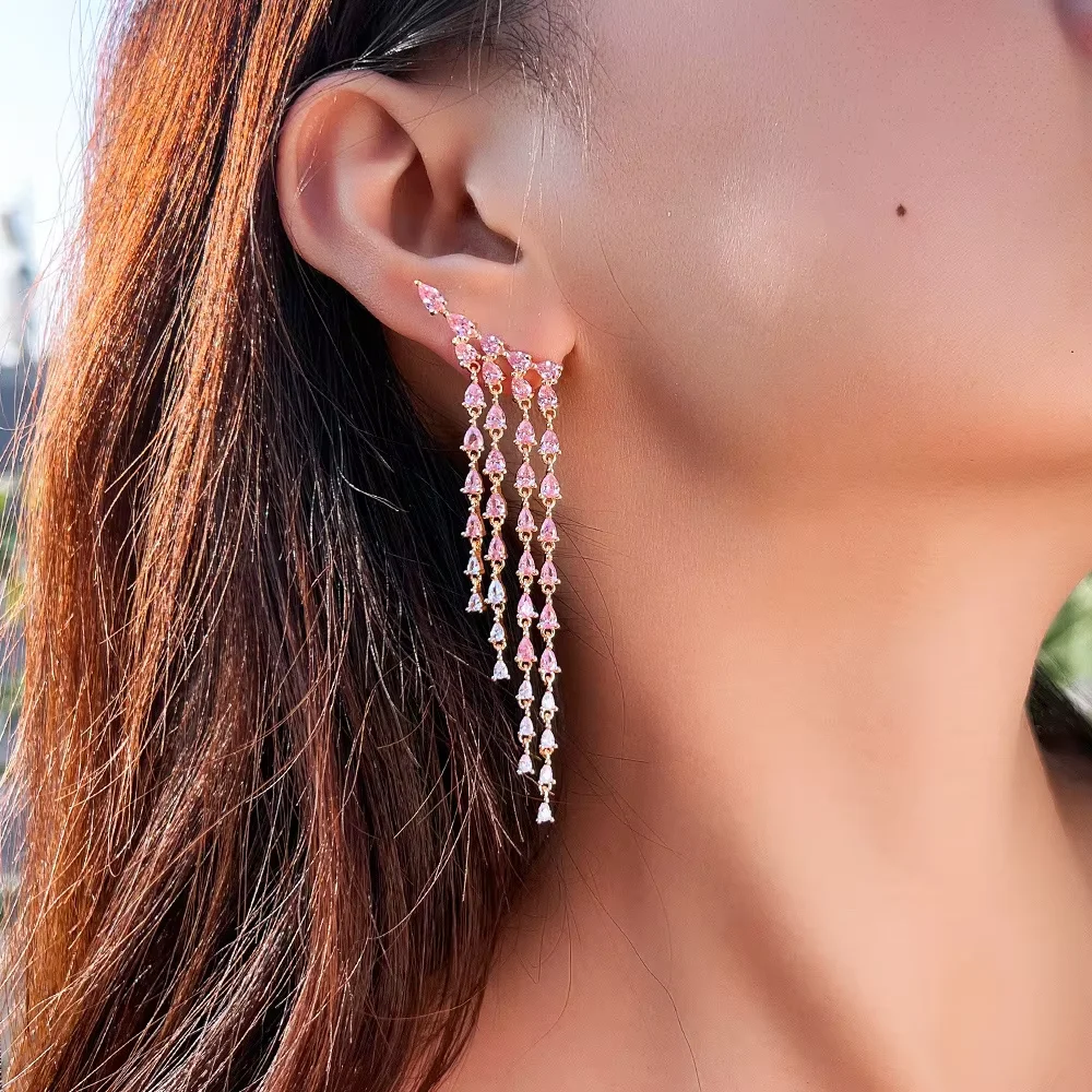 CWWZircons Luxuriöse Glänzende CZ-Quasten-Wassertropfen-Cluster Lange Hängeohrringe für Damen, Brautschmuck, Hochzeitsschmuck, Party-Schmuck, Großhandel E1179 – Detail 2