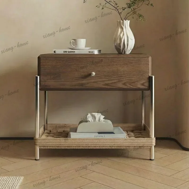 Factory Direct Nordic Luxury Nightstand Display Modern European Aesthetic Night Stand Vintage Storage Table De Chevet Bedroom Fu