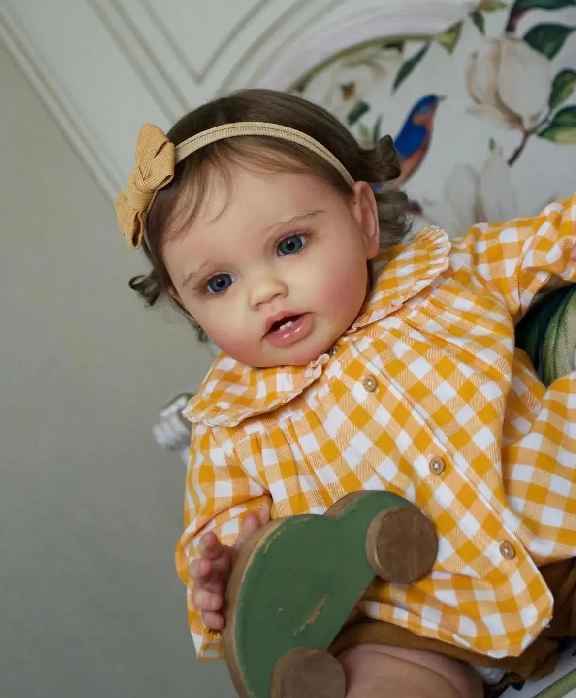 58 cm/24 inch Reborn Babypop Lottie Handgeworteld Haar 3D Huid Met Mooie Verschillende Jurk al Afgewerkt Kerstcadeau