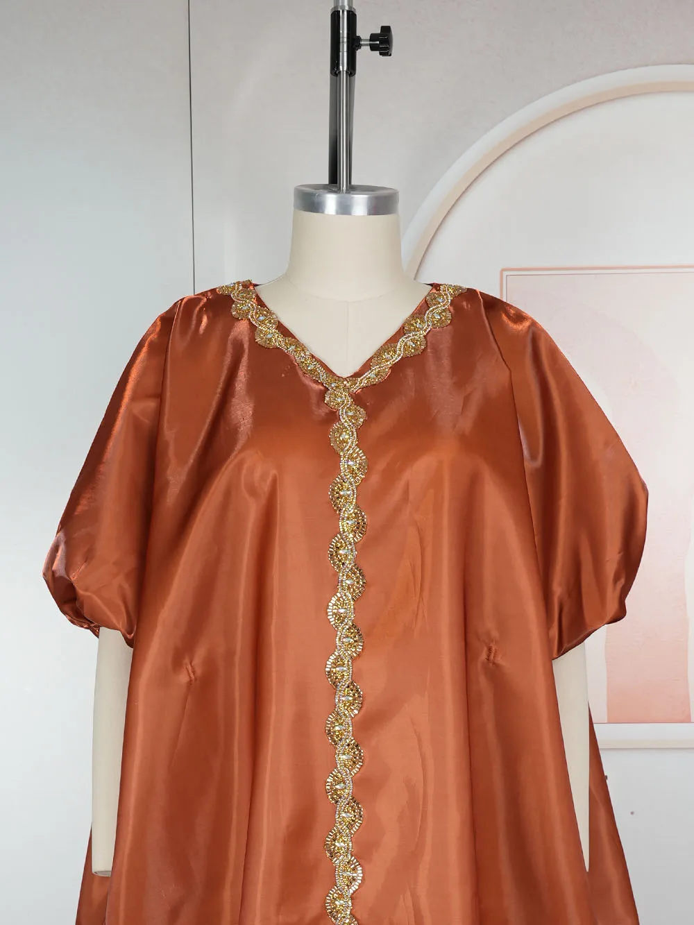 Рисунок 5 - Абая для женщин, Дубай, роскошное