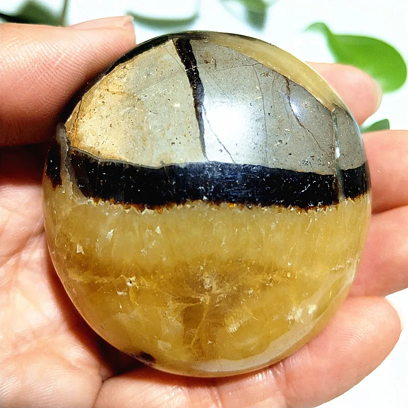 Natural Stone Septarian Ceystal Palm Healing Witchcraft Energy Spirit Feng Shui Ward Off Evil Decorations