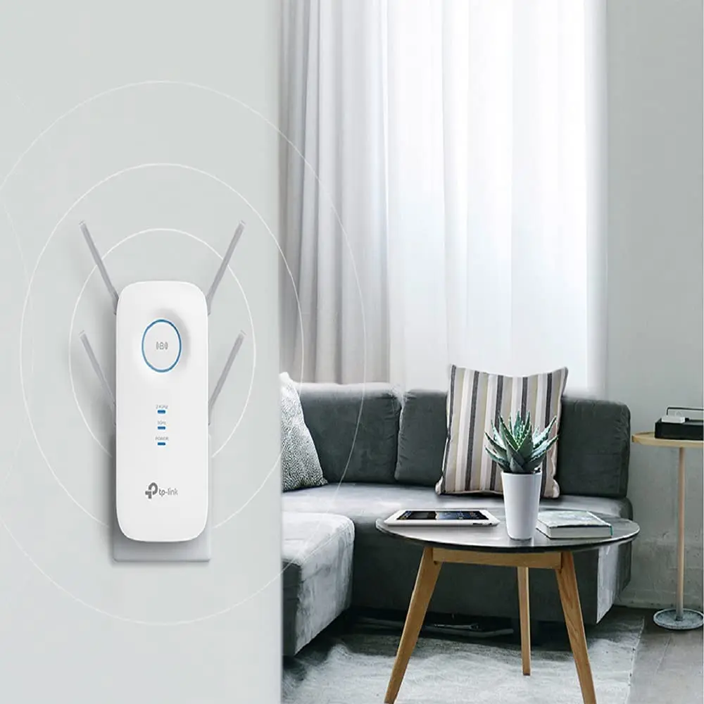 TP-Link Universal Dual Band Range Extender, Broadband/Wi-Fi Extender, wi-Fi Booster/Hotspot with 1 Gigabit Port and 4 Antennas