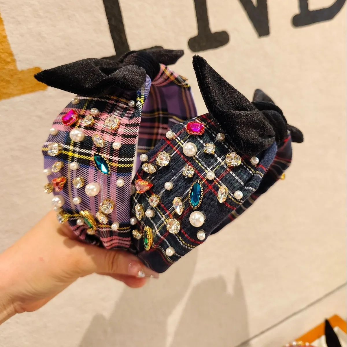 

Autumn Winter New British Style Retro Light Luxury High-end Bowknot Plaid Fabric Rhinestone Headband