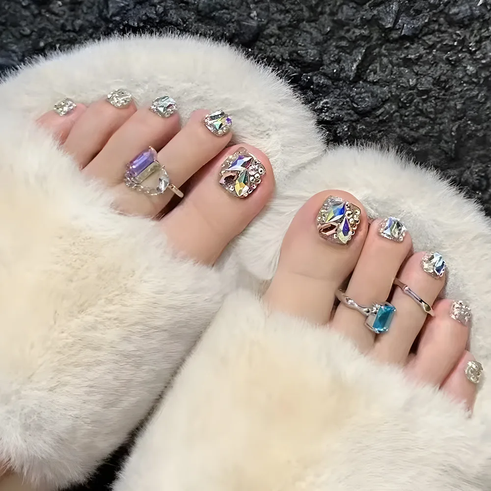 24pcs Sweet Shiny Toenails Sets Diamond Colorful Full Cover Finished Wearable Fake Nail Fashion Short Square Press on Nails Tips