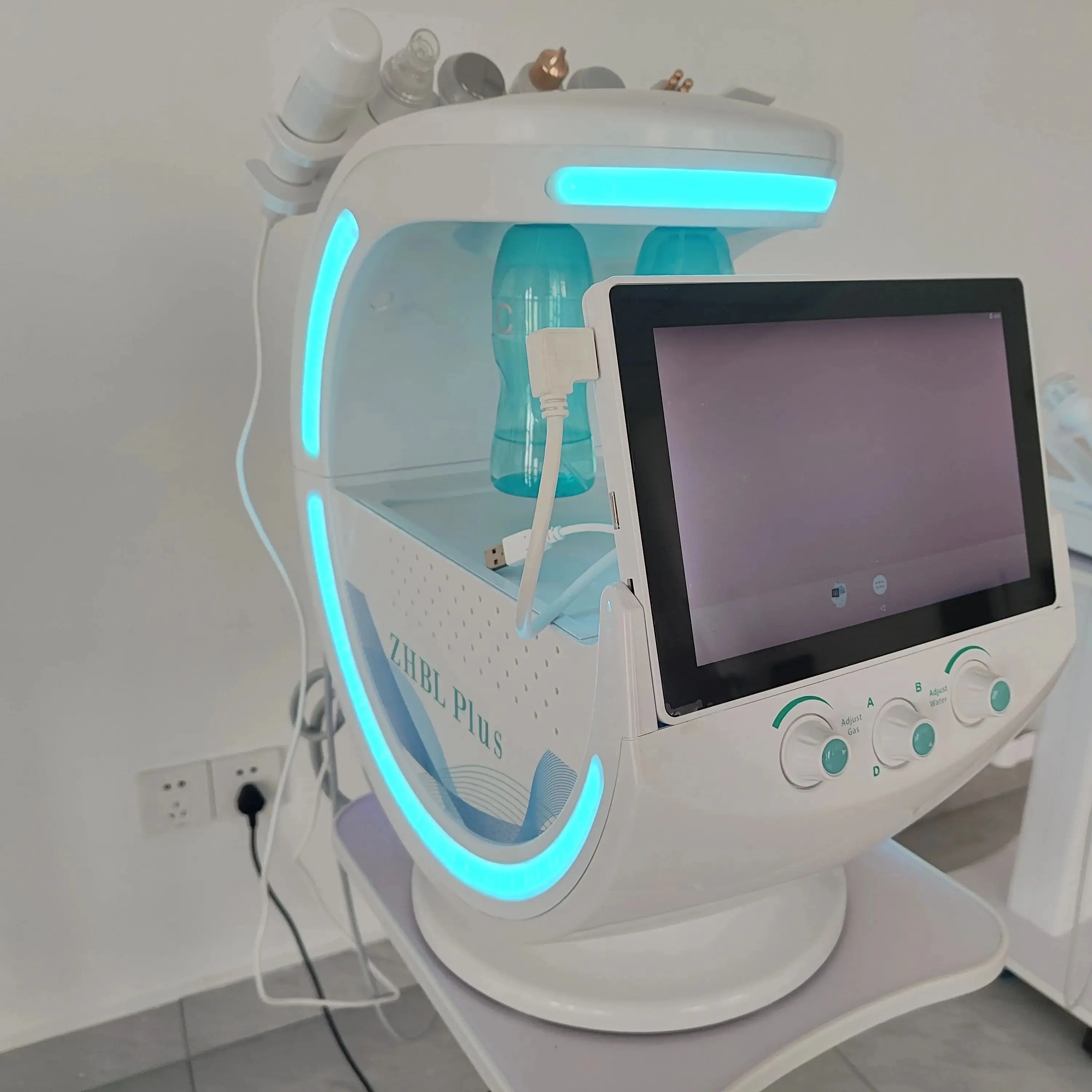 Smart Ice Blue plus 7-in-1 Hydro Facial Machine Professional AI Skin Analyzer Hydro Dermabrasion Deep Pore Cleansing Device