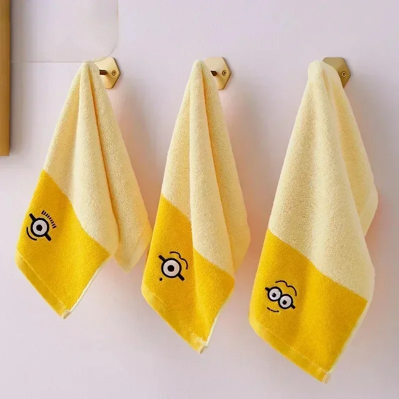 toalha-infantil-de-algodao-minions-com-imagem-de-desenho-animado-pai-que-rouba-leite-olhos-grandes-e-fofos-toalha-de-rosto-macia-e-confortavel