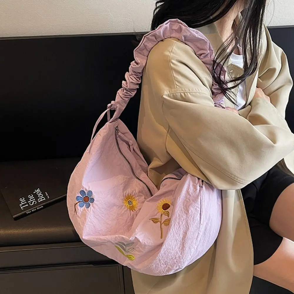 

Korean Style Nylon Dumpling Bag Drawstring Solid Color Flower Embroidery Tote Bag Handbag Lightweight Oxford Cloth Shoulder Bag