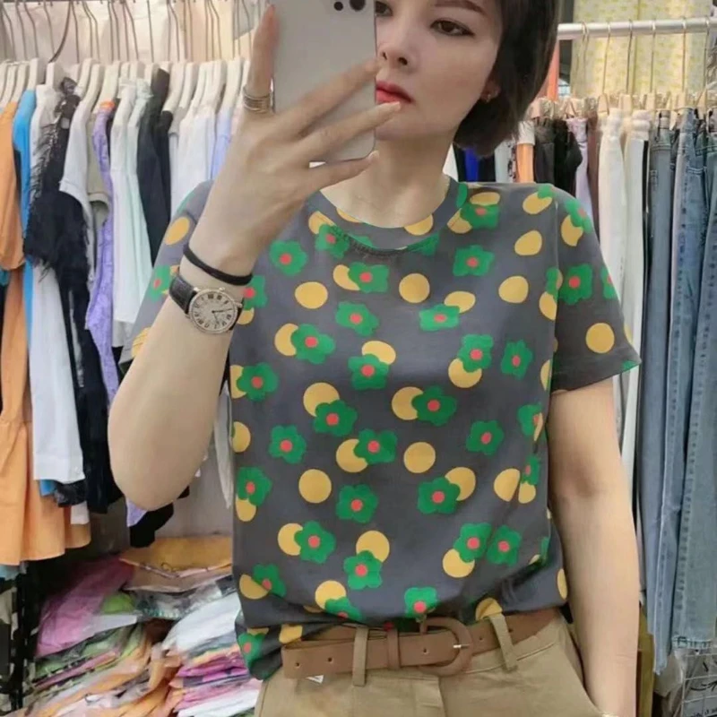 

2025 New Summer Personality Short-sleeved T-shirt for Women's Fashionable Large Size Loose Slimming Fashionable Versatile Top