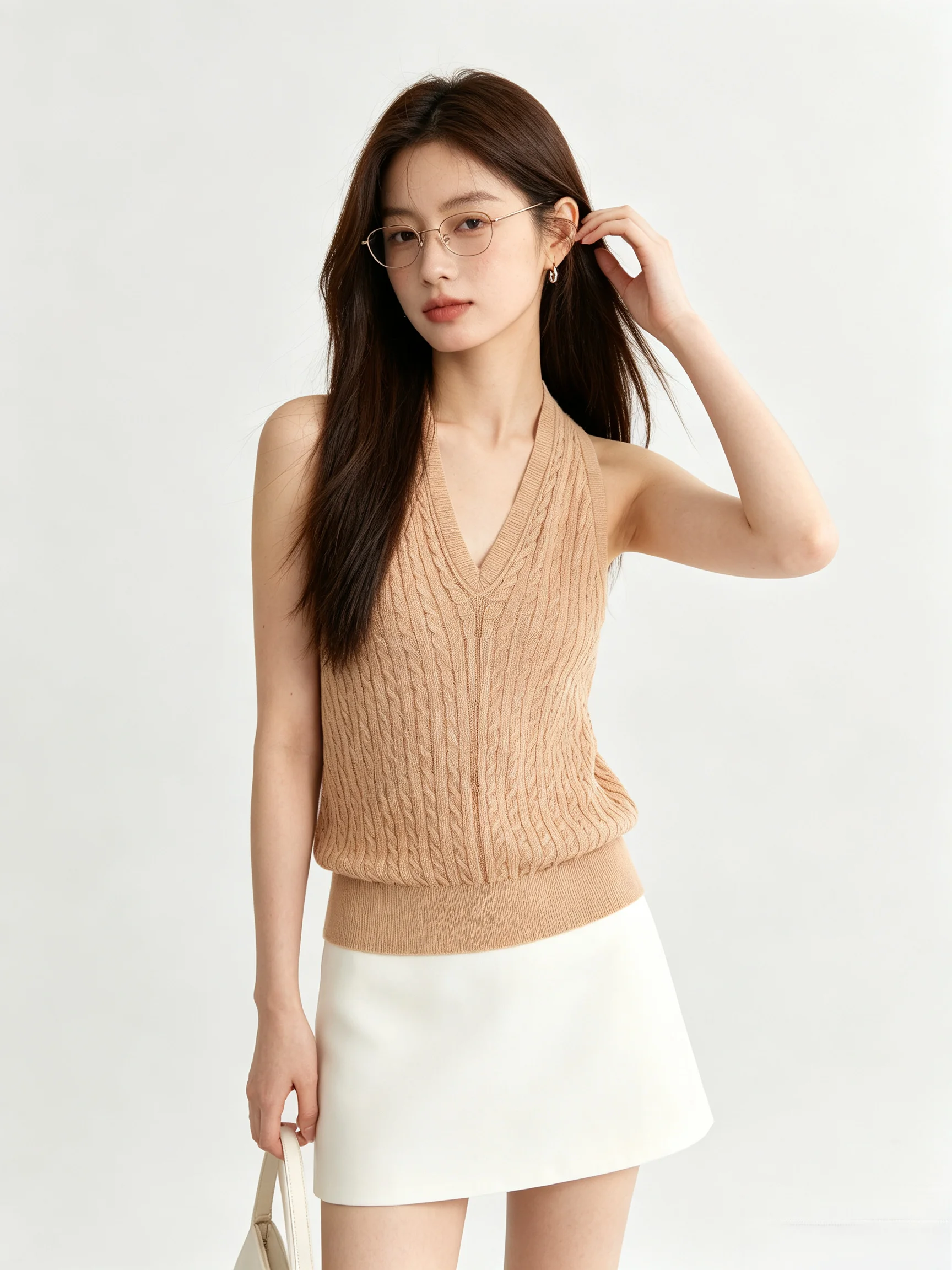 Stylish Knitted Backless Twist Vest Women's Slimming Summer Top Korean Style V-neck Breathable Short-length Casual Wear