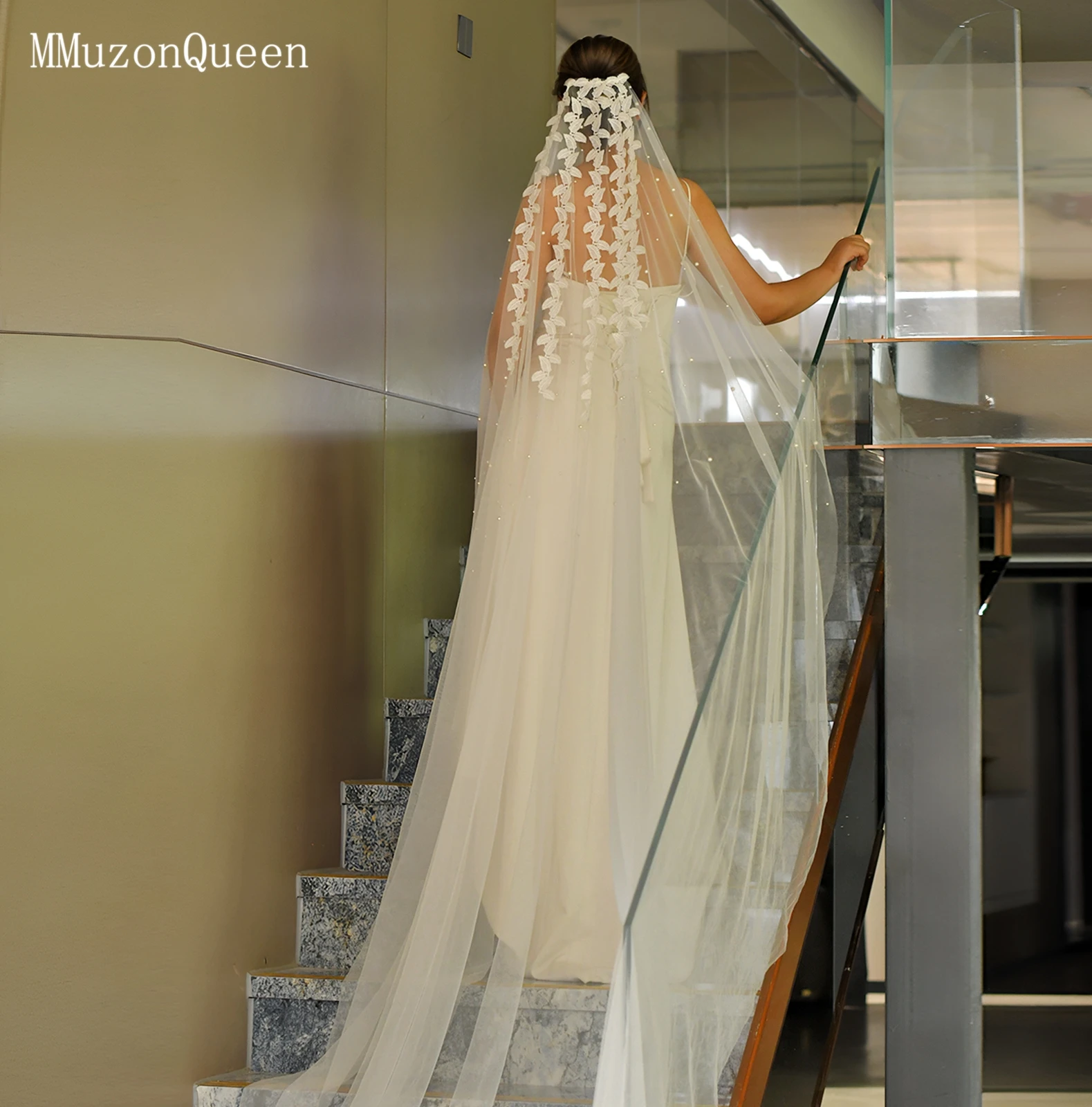 topqueen-velo-de-novia-lujosa-leaf-shaped-lace-wedding-veil-pearl-cathedral-bridal-accessories-with-comb-customizable-m02