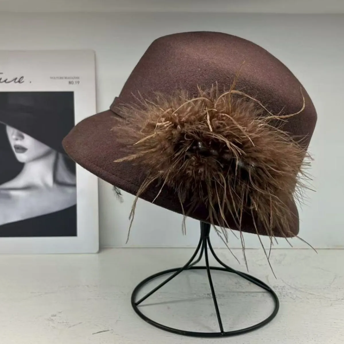 

Модная шикарная зимняя шерстяная фетровая кепка со страусиными волосами и пуговицами, женская кепка-ведро для отдыха, рыбацкая шляпа