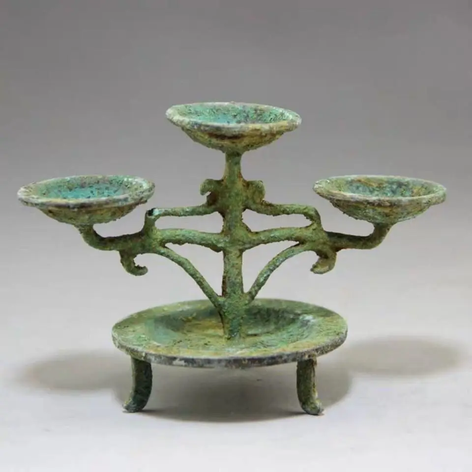 Countryside return bronzes, Warring States Period bronze scales, candlesticks, wax holders, ornaments, antiques, unearthed old o