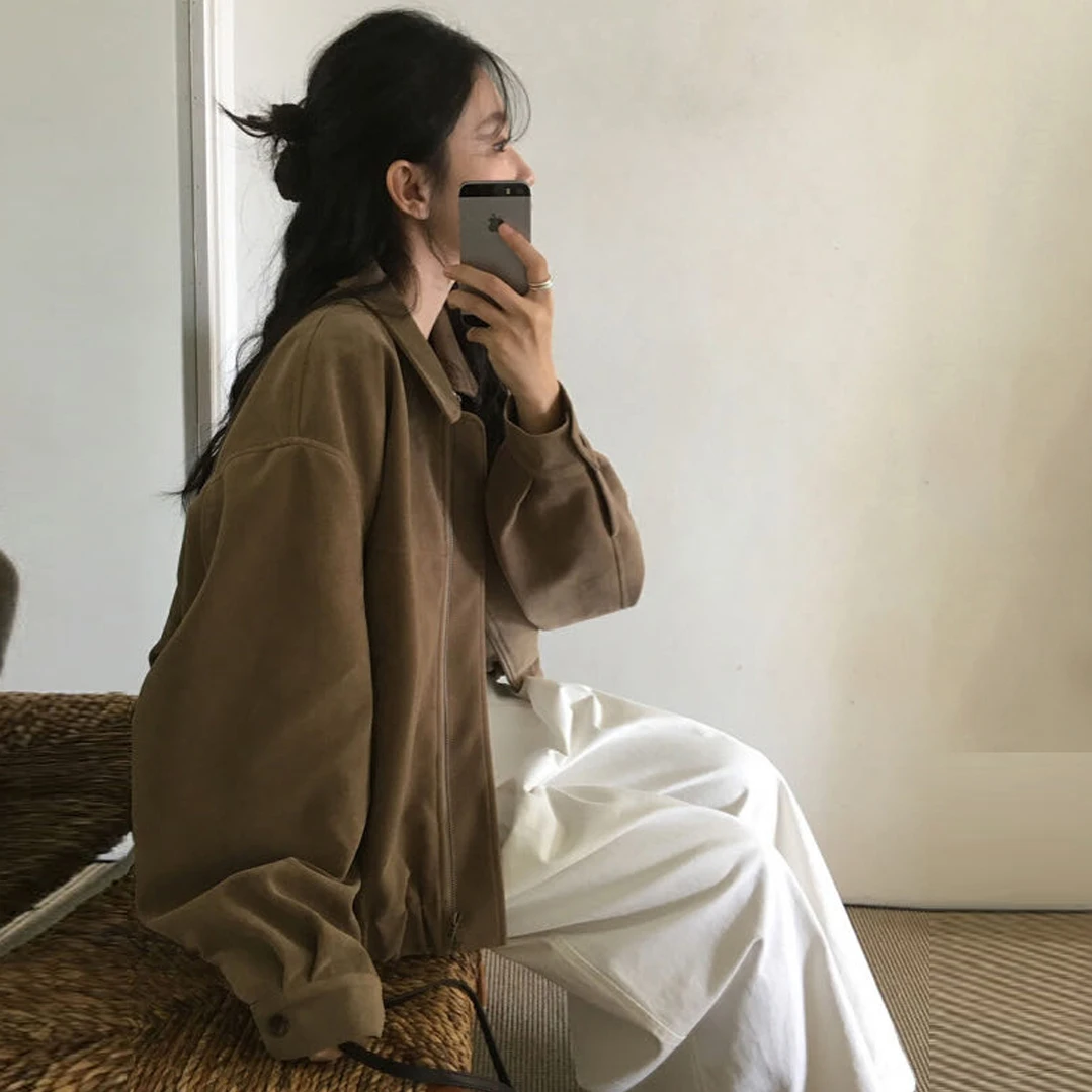 เสื้อแจ็คเก็ตสไตล์เรโทรสุดหรูแบบเกาหลี ซิปหนังกำมะหยี่ หรือเสื้อแจ็คเก็ตผ้าโพลีเอสเตอร์ทรงหลวมสบายๆ สำหรับผู้หญิง แฟชั่นฤดูใบไม้ร่วง