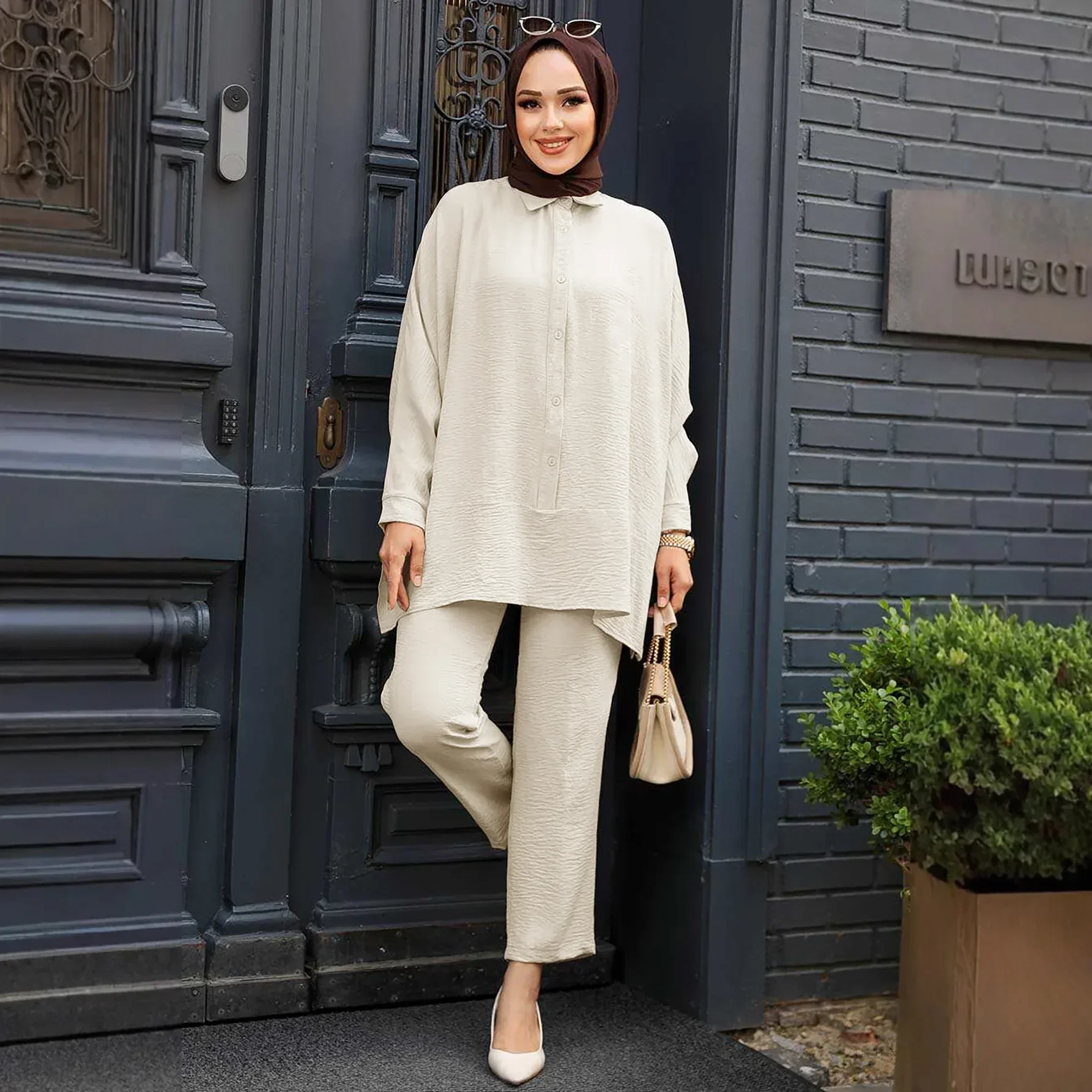 طقم فستان إسلامي غير رسمي للنساء بلوزة مكون من قطعتين قميص بأكمام تشبه جناح الخفّاش وبنطلون واسع الساق يناسب فساتين دبي العربية السعودية للخريف