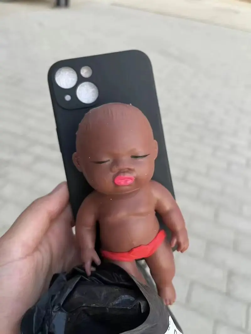 Relieve stress squeeze black doll suitable for iPhone 14/15 Pro Max phone case Samsun funny cute little baby 13/14/12 phone case