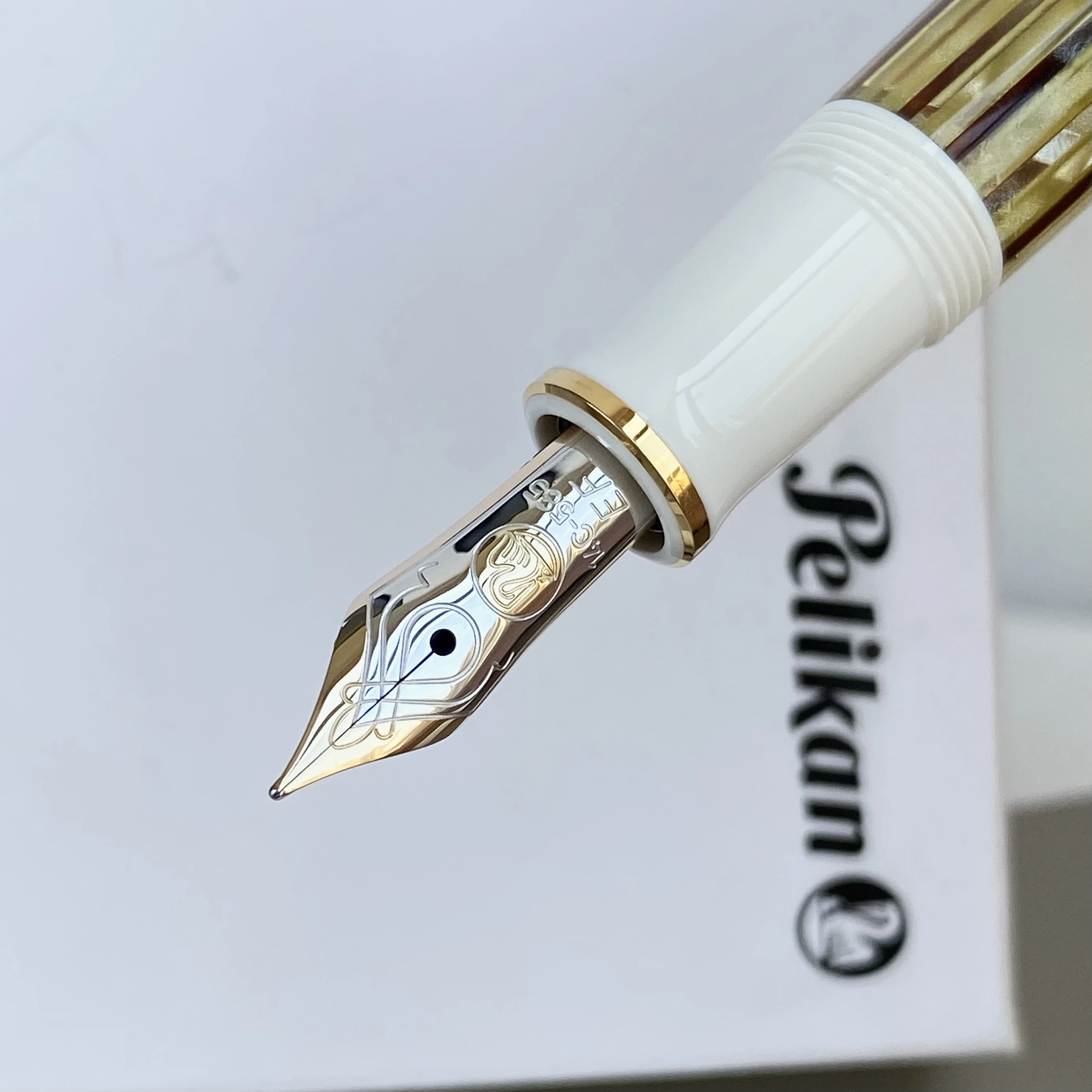 Ooriginal Pelikan M400/M405 White Tortoise Germany Striped Resin