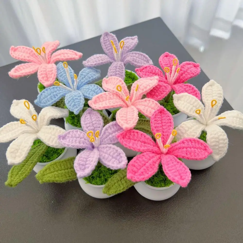 Flowers Hand-Knitted Lily Potted Delicate Crochet Woven Flowers Pot Mother's Day Gift