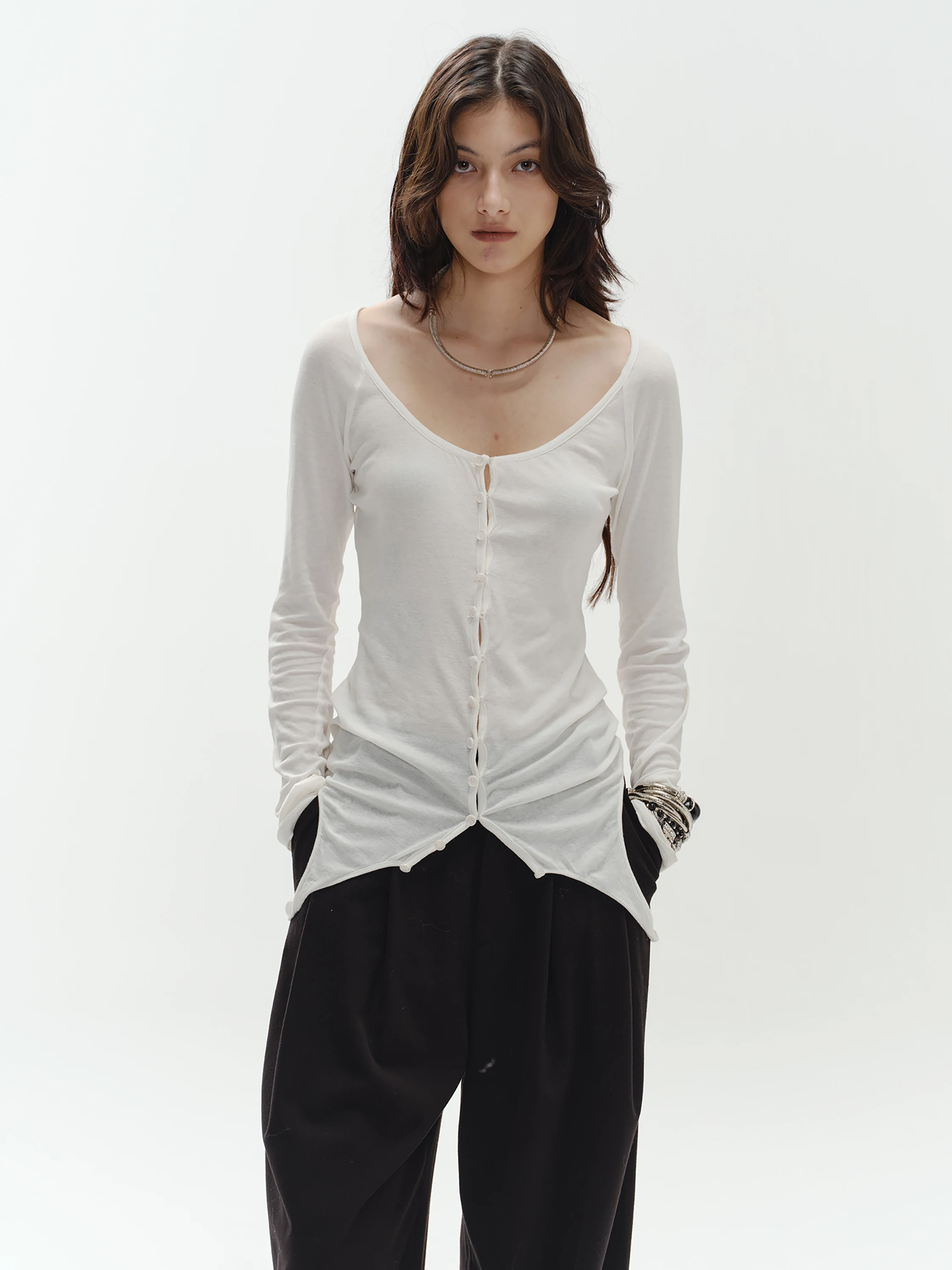 

Женский повседневный дышащий свитер ENRSE Long Sve из хлопкового трикотажа с круглым вырезом и пуговицами...