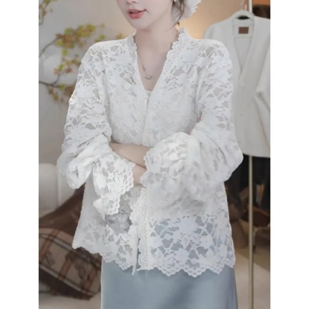 

Fashionable High-End Women's Long-Sleeve Lace Shirt Hollow-Out Design Slimming Cardigan Stylish Trendy Top for