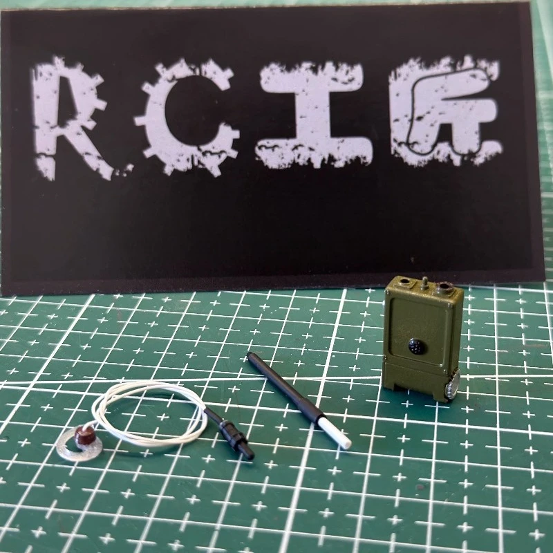 

1pcs Simulated Handheld Radio for 1/6 Soldier Model Accessories