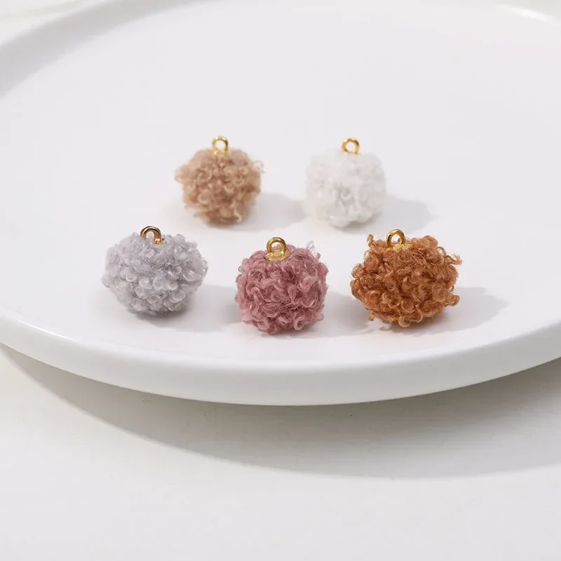 5pcs Winter Lamb Wool Solid Color Ball Pendant Plush Charms for DIY  Crafts Accessories Earrings Women's Supplies