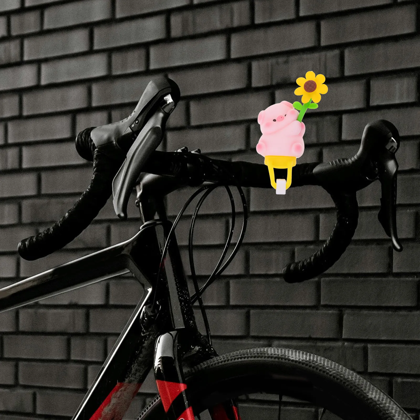 

Pig Handlebar Decoration Motorcycle Bike PVC Durable Ornament Charming Motorcycle Handlebar Accessory Funny Bike Decor