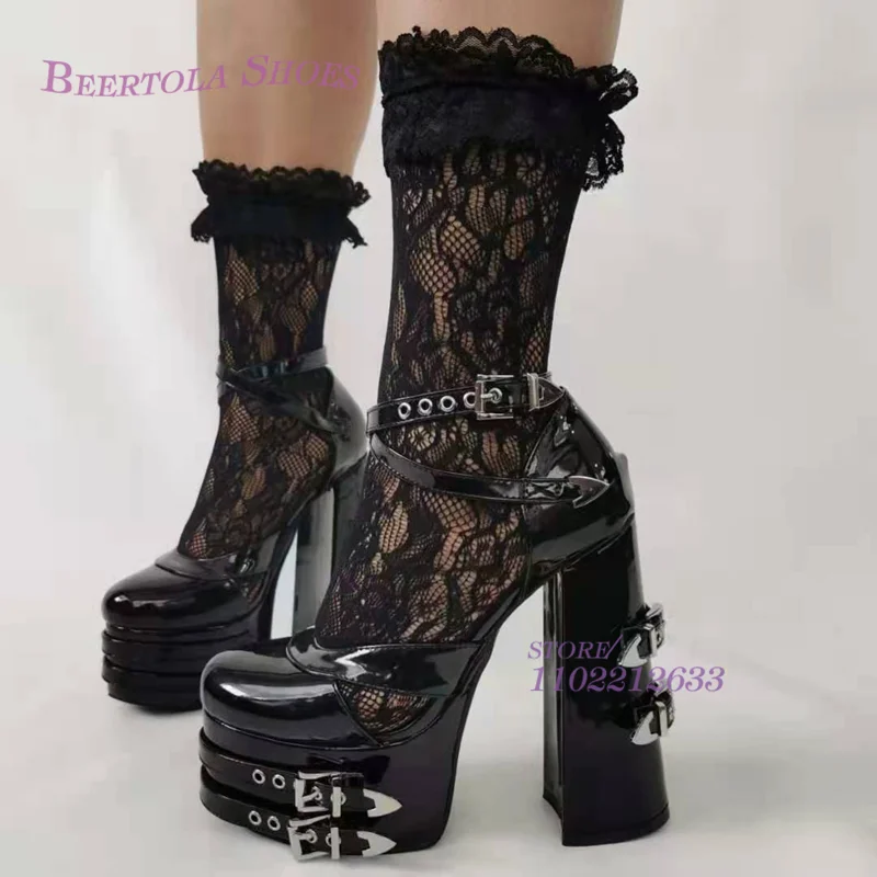 Sandali in pelle verniciata nera a doppia piattaforma per ragazze Sexy fibbia per rivetti in metallo tacchi grossi decorativi scarpe da festa vuote