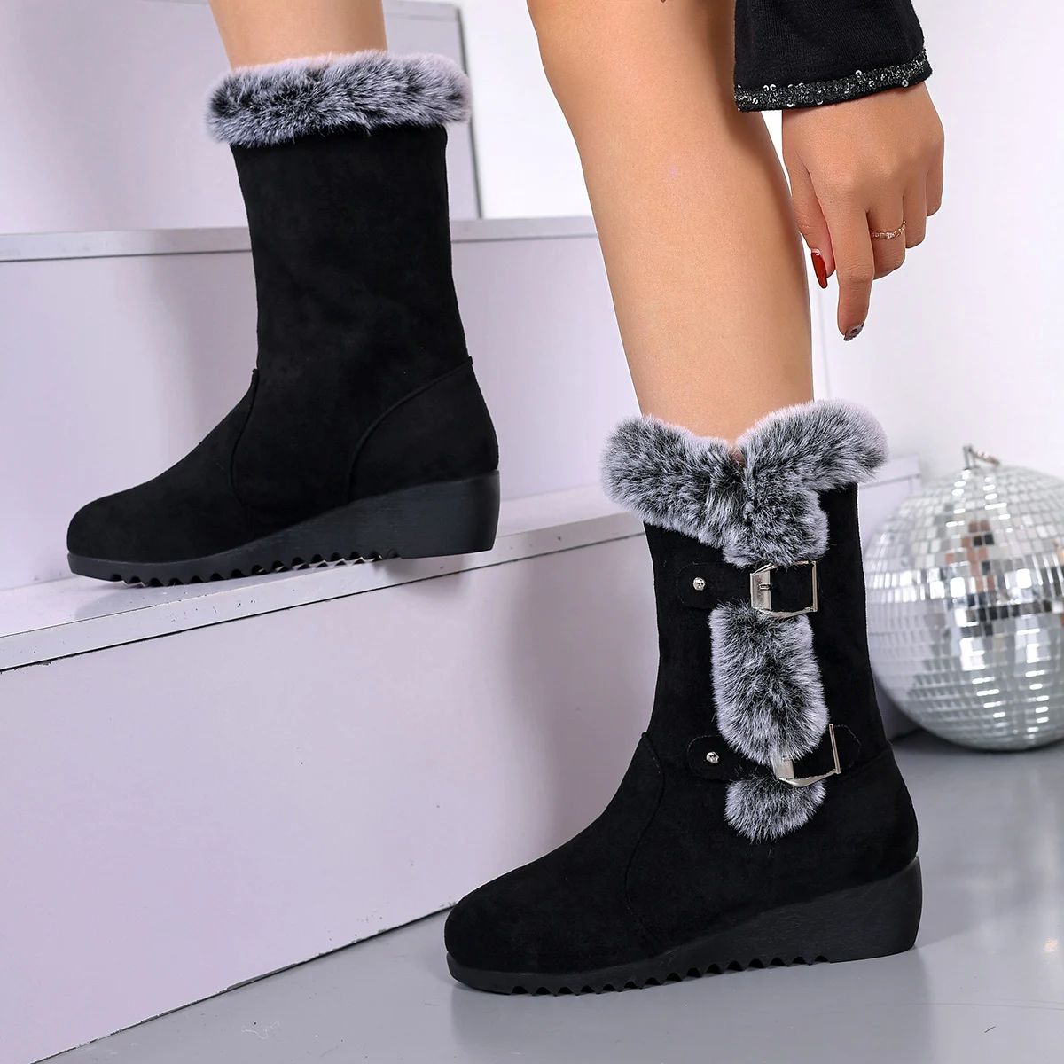 Nieuwe Winter Vrouwen Laarzen Casual Warme Halfhoge Laarzen Vrouwen Slip-On Ronde Neus Wiggen Snowboots Plus Size Comfortabele Schoenen Vrouwen