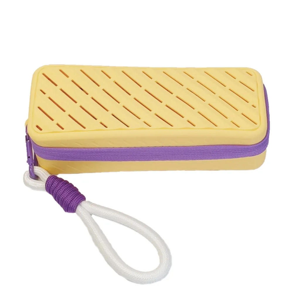 

Large Capacity Silicone Swim Goggle Case Perforated Waterproof Goggle Storage Box Rectangular Portable Makeup Brush Organizer