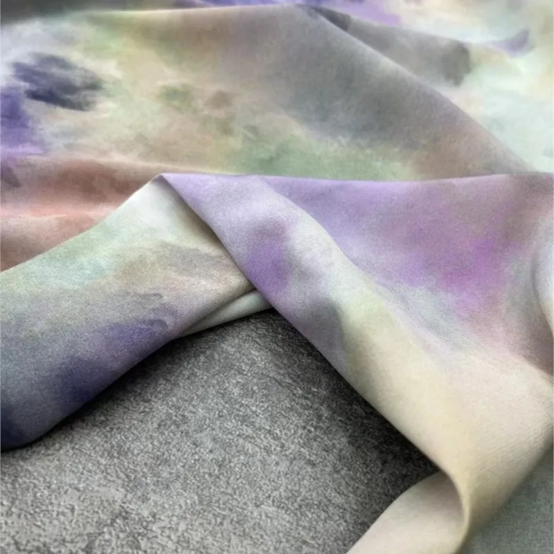 O novo tecido crepe duplo elástico de seda mancha roxa para 18 mães é feito de