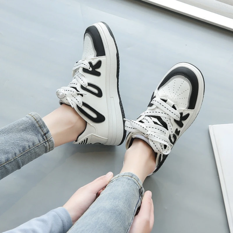 2022 Spring New Fashion Women\'s Sneakers Casual Sports Running Vulcanized Shoes Female Colorblock Cross Lace Designer Sneakers