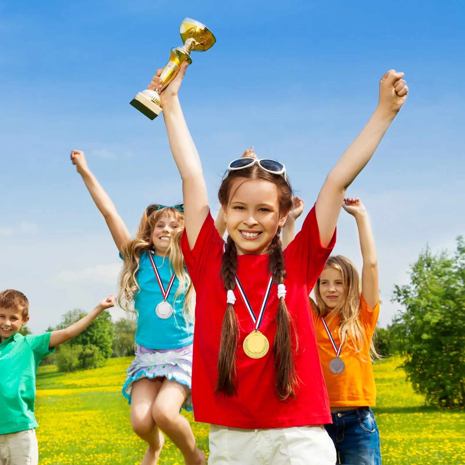 

Red White Navy Blue 1cm Polyester Ribbon 50m Roll Durable High Color Fastness Easy to Cut Gift Wrapping Crafting Supplies