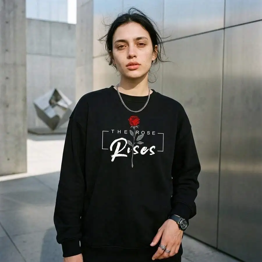 Fall Fashion Women Men Pullover Sweatshirt, Roses Pattern Graphic Crew Neck Long‑Sleeve Top, Versatile Casual Garment For Daily & Sports Outfits