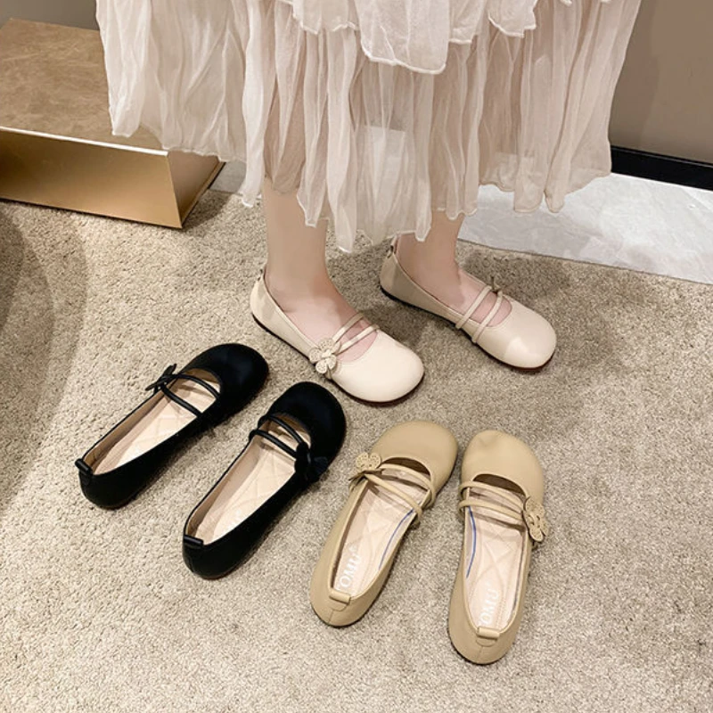 Koreański styl damski Flats New 2024 Fashion Flower Button Square Toe Mary Jane Shoes for Woman Comfort Casual Shoe Ballerina Flats