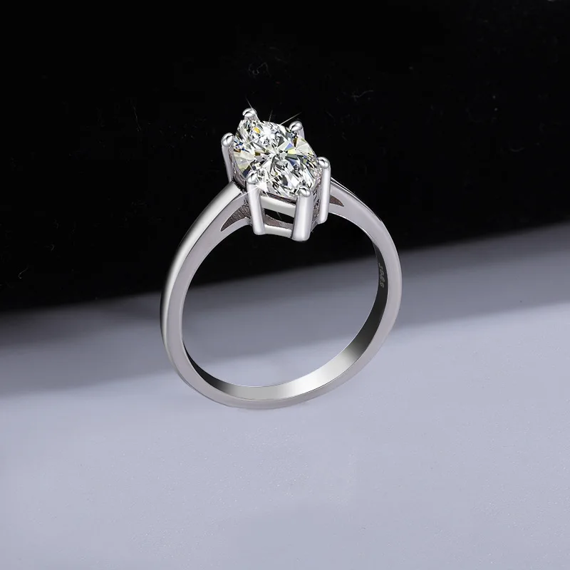 

High-quality Silver Moissanite Horse Eye Ring, Simple, Fashionable and High-end Moissanite Women's Ring