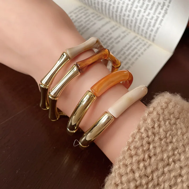 Doppeltes Spleißfarben-Bambusrohr-Armband für Frauen, kreatives Design, minimalistische Acryl-Armreifen, Vintage-Party, Modeschmuck, M