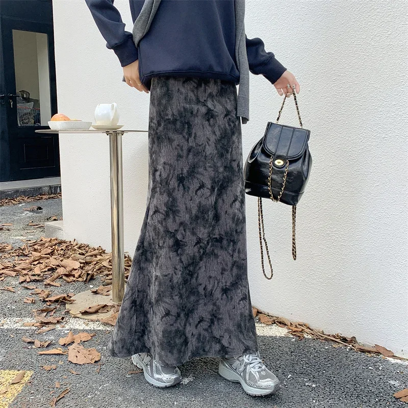 

2024 New Autumn Winter Women High Waist Slim Long Skirt High Quality Elegant Retro Print Mermaid Hem Velour Skirt