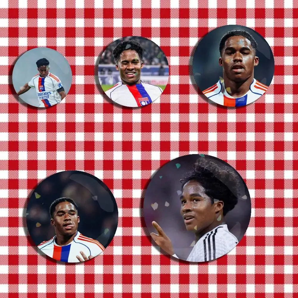 

E-Endrick World Footballers Cup Laser Badge Creative Pins Brooch for Bag Clothes Hat Decor Gifts Fans Collect