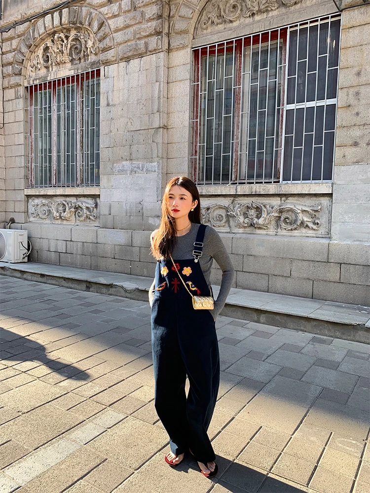 

Women's Loose Fit Denim Overalls Embroidered Detailing Spring Autumn Seasonal Faion Casual Long Pants Cotton Material