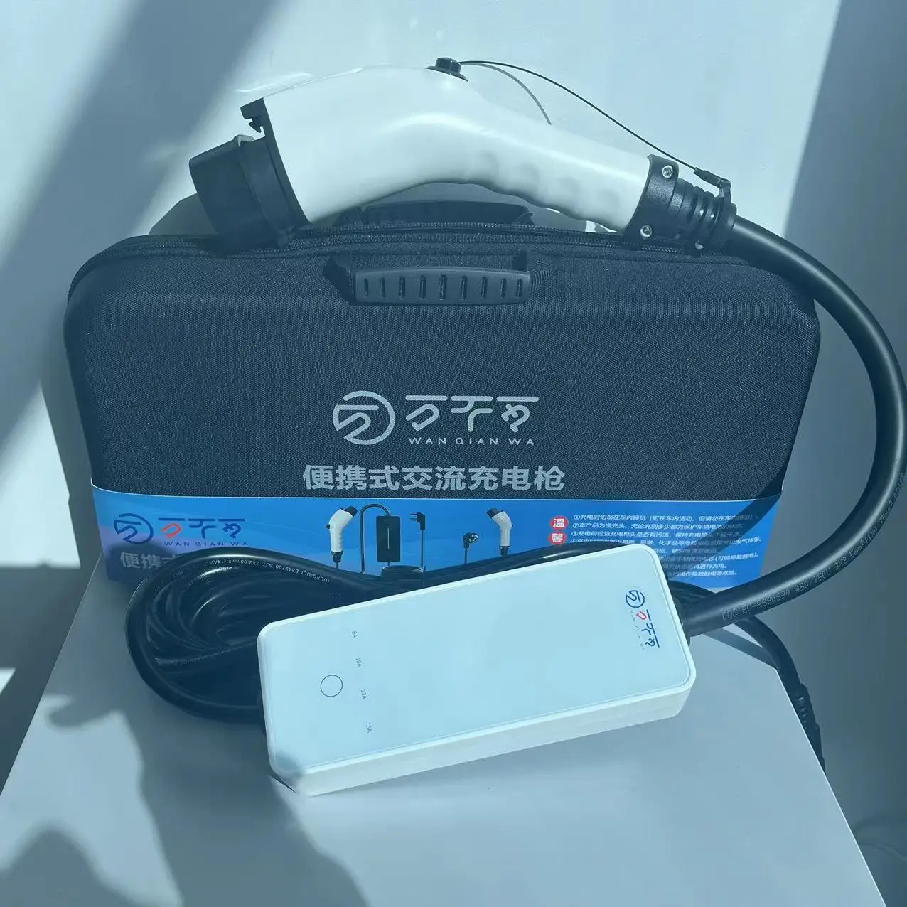 3.5 kW AC Portable Electric Vehicle Charger