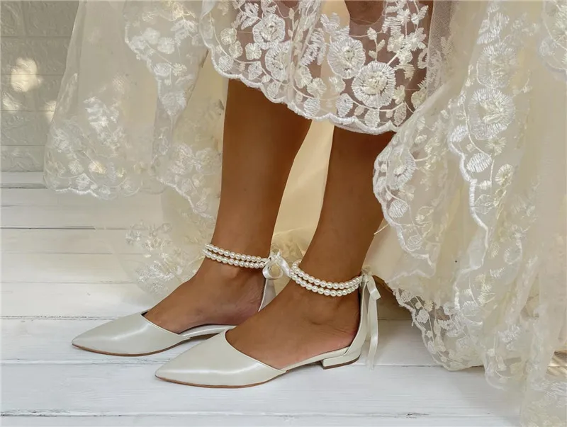 Eleganti scarpe da sposa con perle piatte per la sposa a punta con cravatta a nastro sandali da festa formali da donna appartamenti da sposa