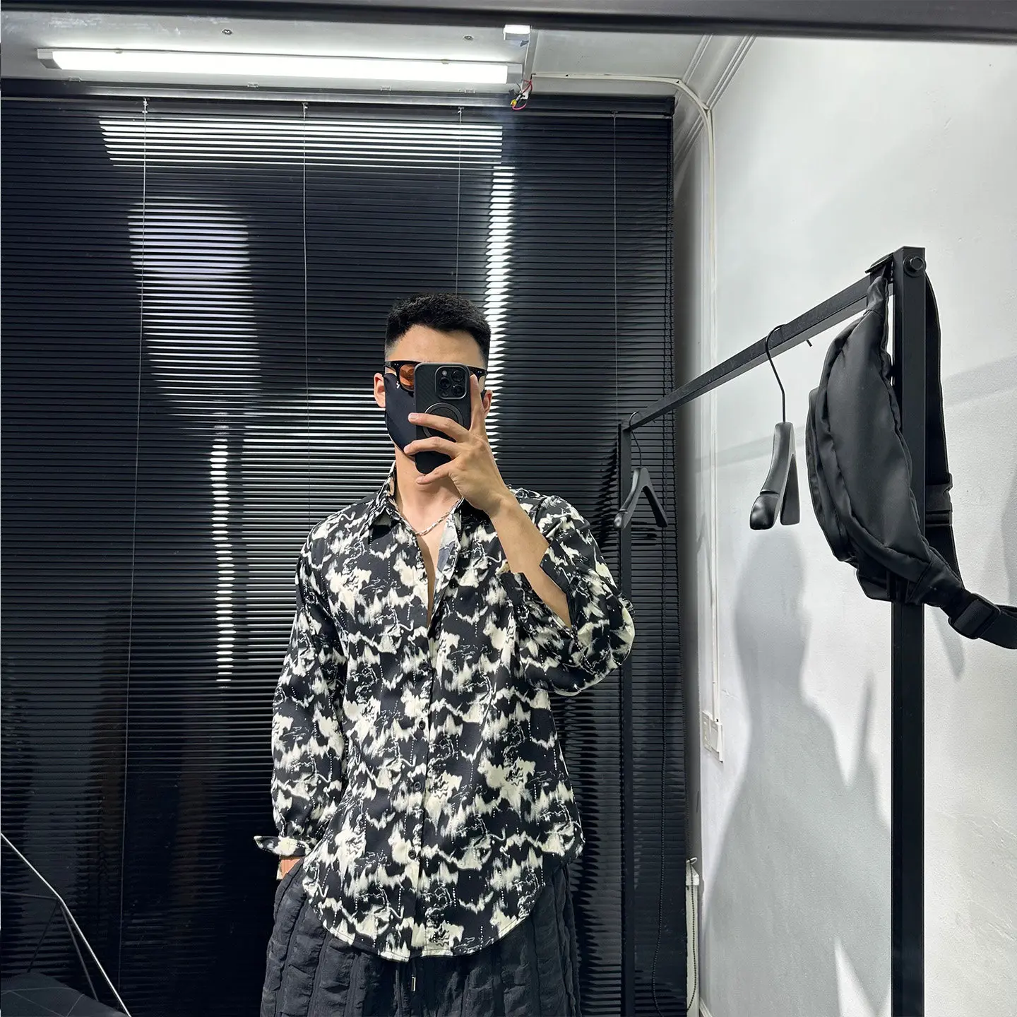 Dark High-Grade Printed Rhinestones Shirt Men's Long-Sleeved Design Korean Style Internet Celebrity Fashionable Draping Fashion