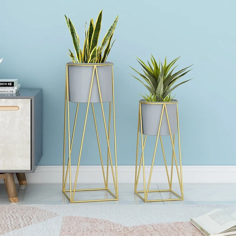 Descuento Estante nórdico Simple de hierro para flores de interior, soportes para plantas de balcón de lujo, estante creativo dorado para decoración