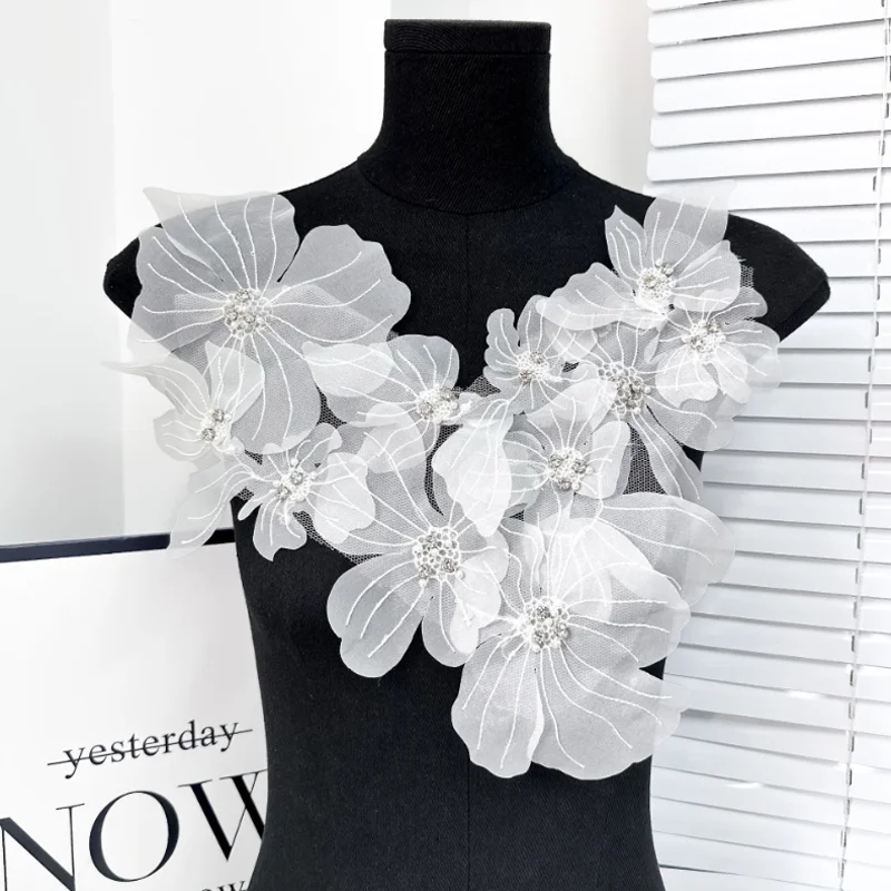 手作り刺繍ビーズフラワー服飾装飾diyパーソナライズカスタムパフォーマンスドレス縫製アパレルとアクセサリー