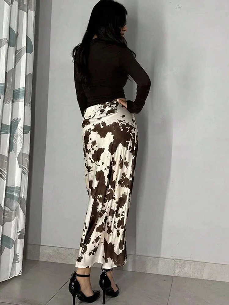 Personalized cow patterned drawstring half length skirt, with a full sense of drape, versatile for daily casual occasions