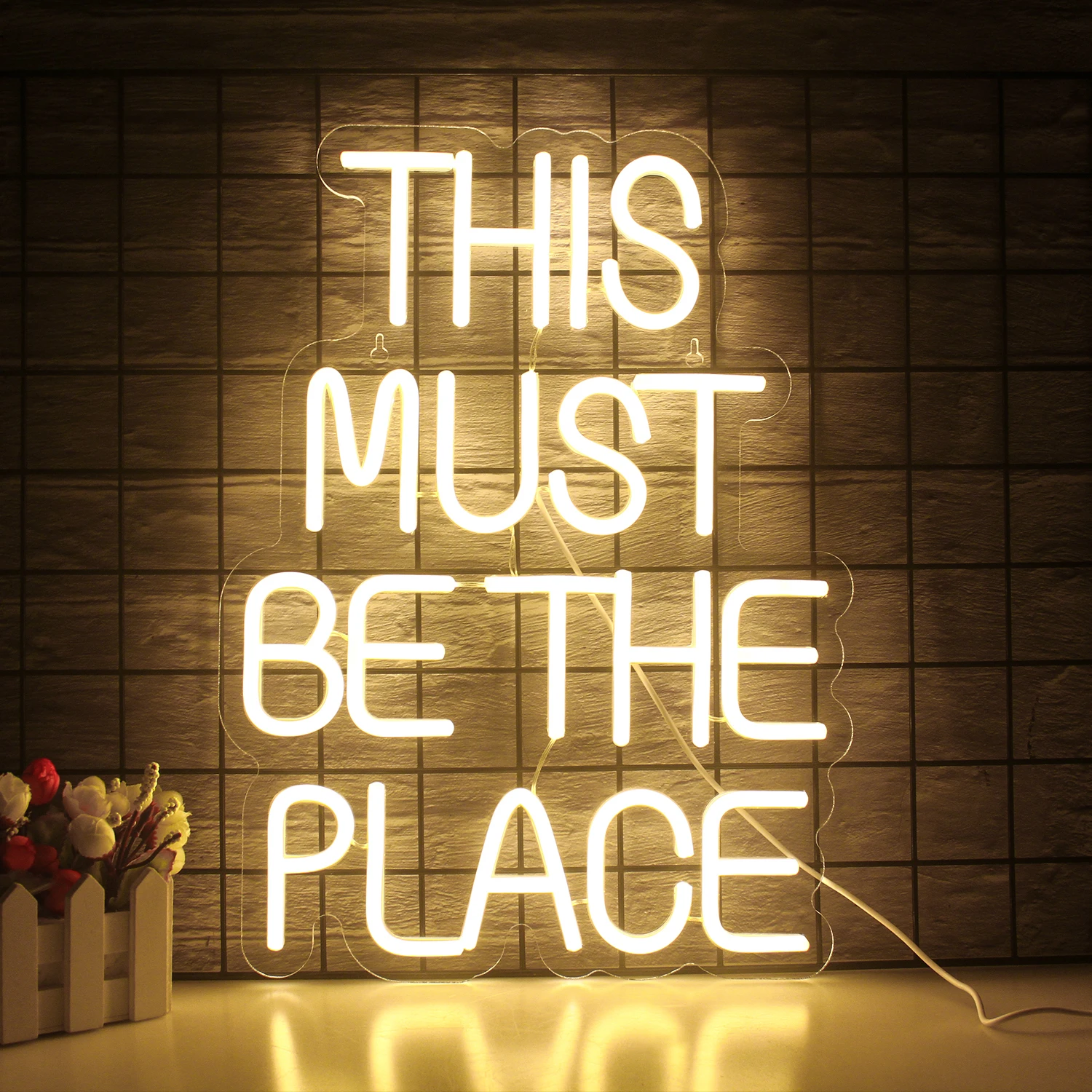 Imagem -05 - Este Deve Ser o Lugar Neon Sign Led Letter Sala de Decoração Estética Casa Bares Festa Wall Art Lamp Loja Luzes Decorativas