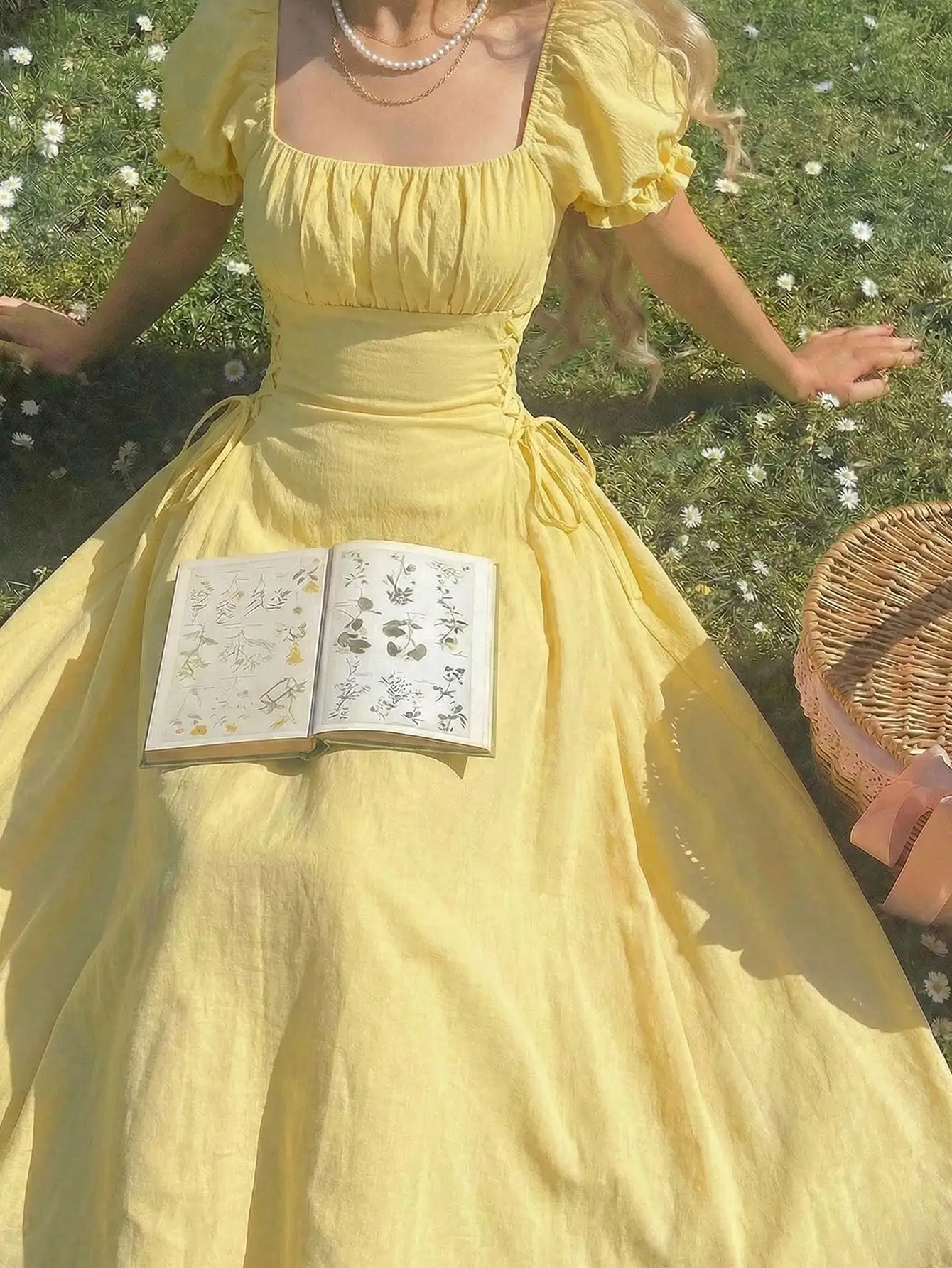 

Желтое платье миди с пышными рукавами и завязками на талии, элегантное, винтажное, романтичное, весна-лето