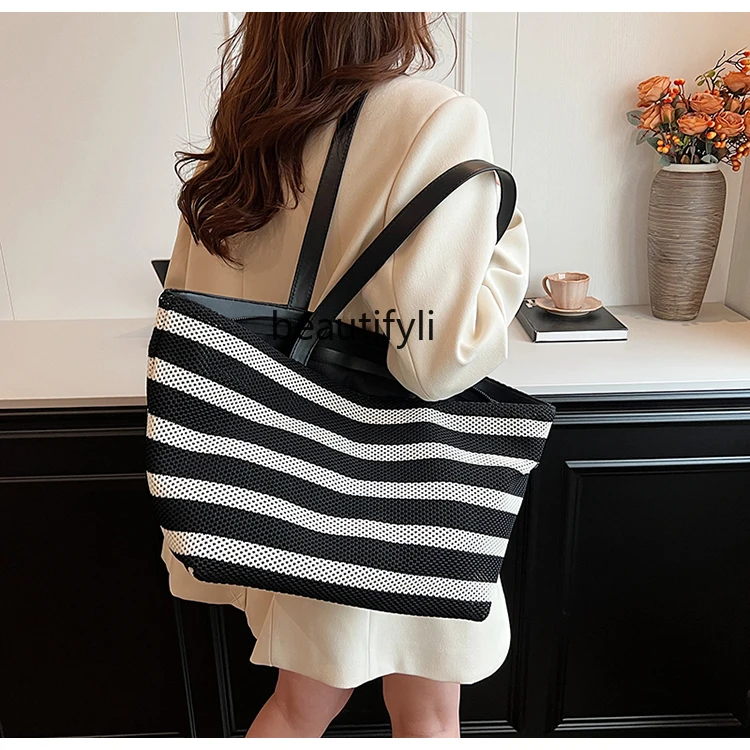 

Portable Large Capacity Canvas Bag Contrast Color Striped Underarm Bag Fashion All-Match High-Grade Shoulder Bag