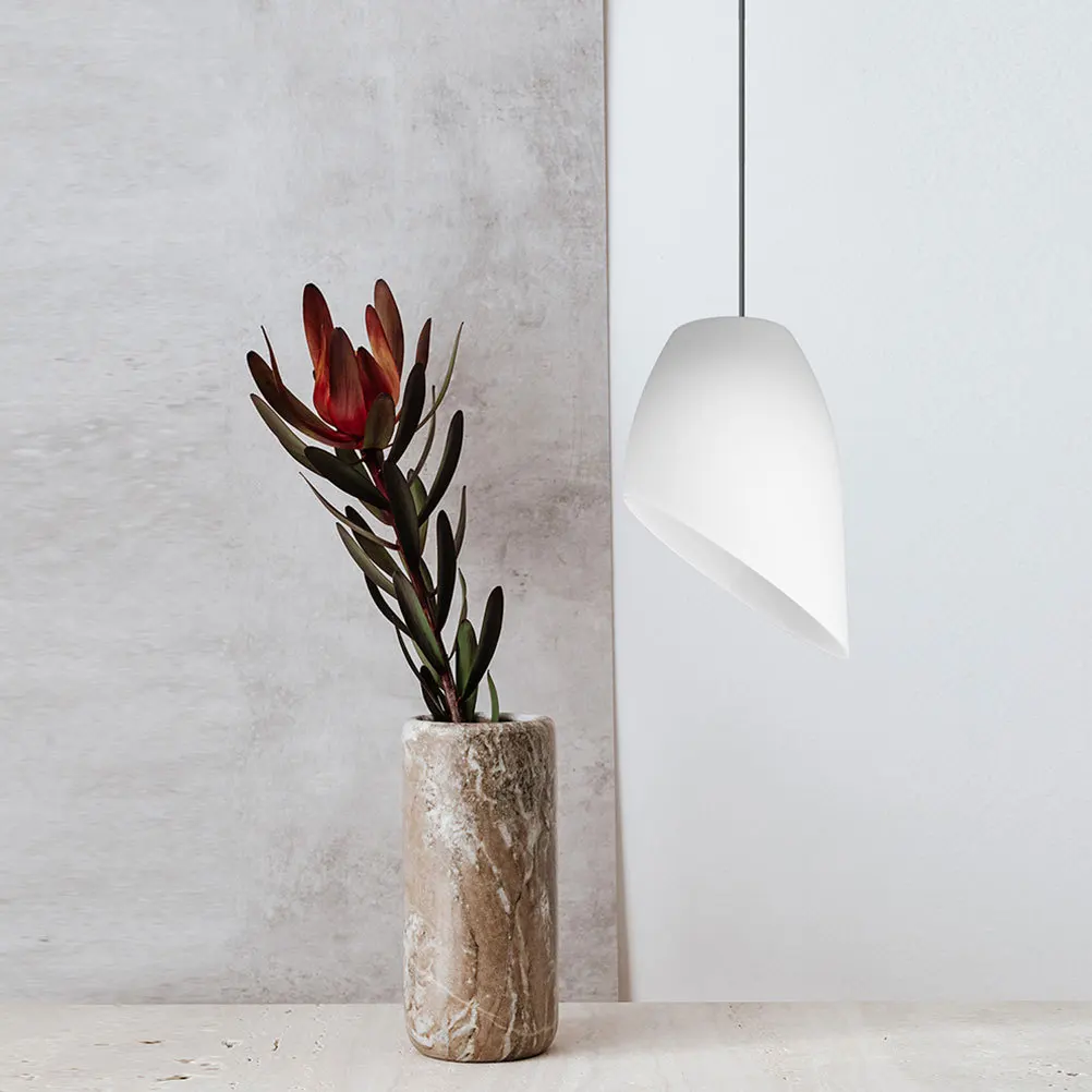 

Horseshoe Lamp Shade Decorative Replacement for Floor Table Desk Lamps Compact Size Smooth Touching Feeling Easy Clean